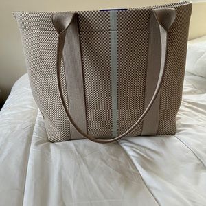 Rothy’s Essential tote